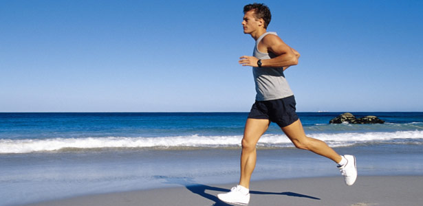 Caminhar reduz riscos de doenças tanto quanto correr