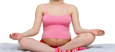 Yoga para facilitar o parto normal